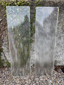 2 x ribbed glass panes