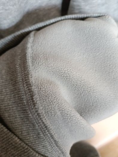 GUI - Fleece Style hoodie (Medium) - FREE POSTAGE