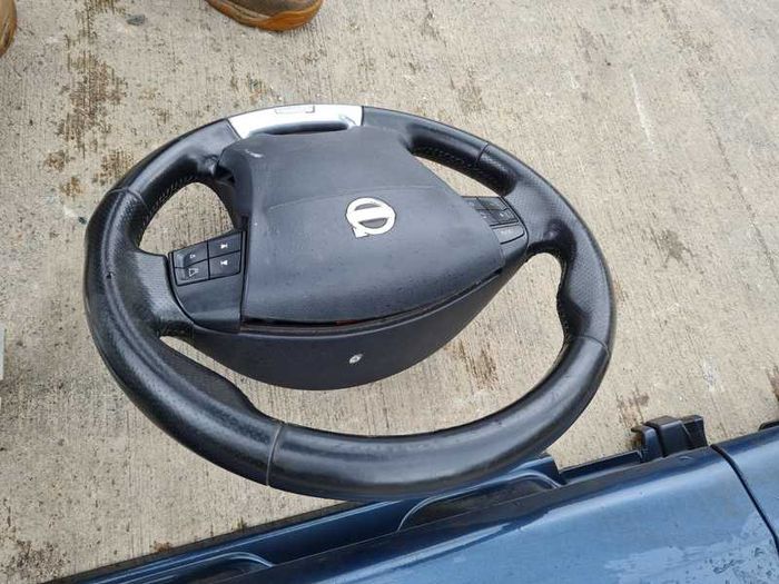 Volvo V70 07-16 R-Design Extras , side skirts , clocks , steering wheel etc @ OCG