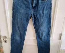 Lambretta unisex jeans 32 waist and 30 leg with FREE STANDARD POSTAGE INCLUDED