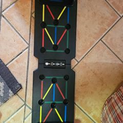 color-coded multi-function push-up board