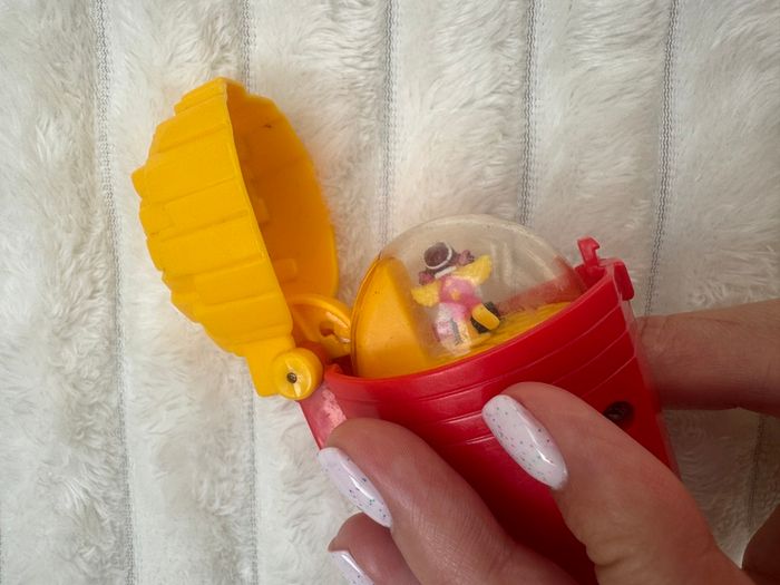 1996 McDonalds Flip Top Food Spinners Fries/ Chips Box Happy Meal Used Please see pictures