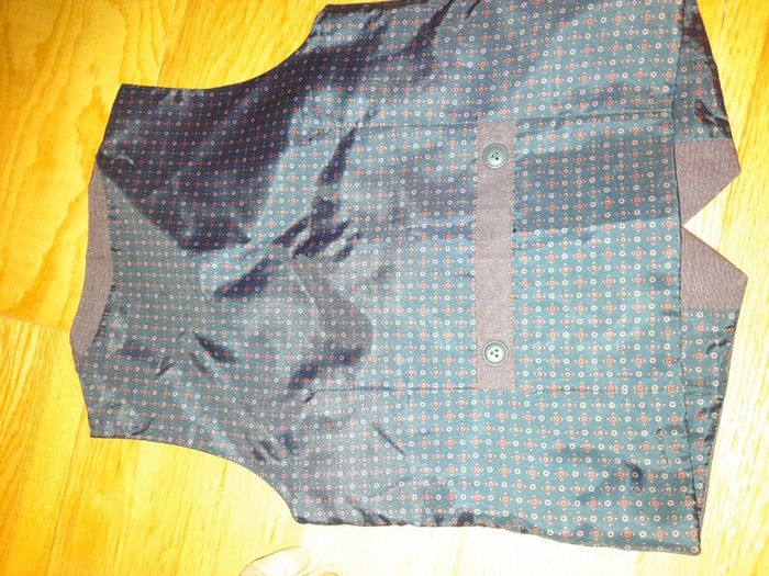Boy's waistcoat, age 5-6