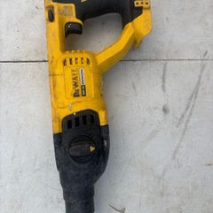 DeWalt 18V XR Brushless Cordless Rotary Hammer Drill