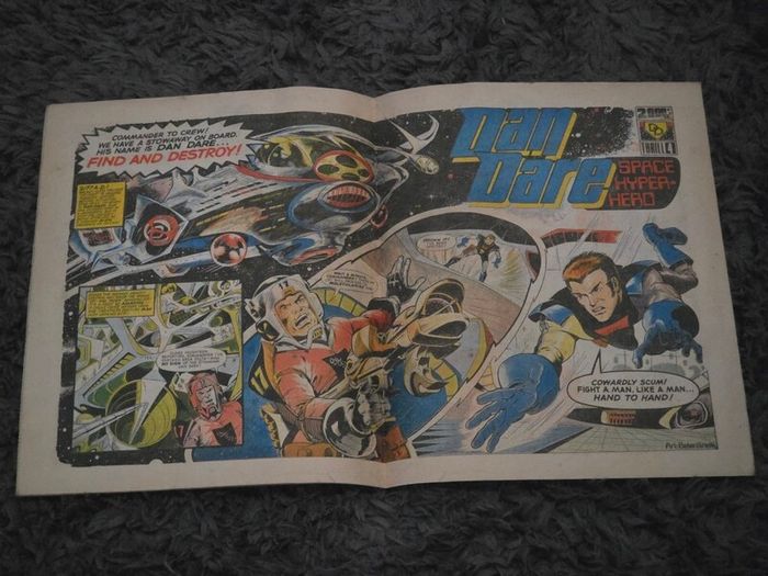 2000ad prog 2 1st appearance of Judge Dredd