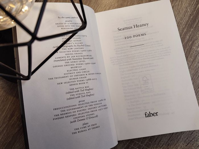100 Poems ! by Seamus Heaney ! 2020 ! by Faber & Faber !