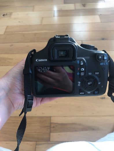 canon EOS 1100D