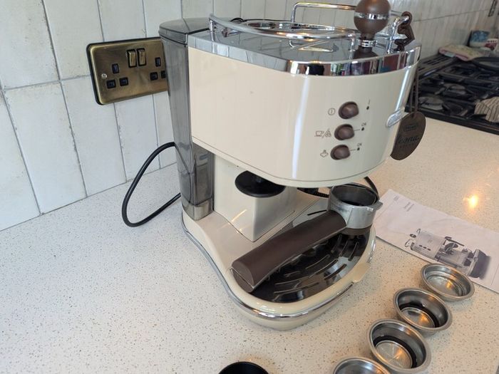 DeLonghi Icona Vintage Espresso Machine