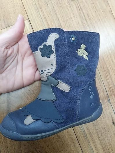 Tall boots for girls