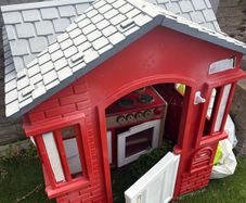Little Tikes House & Kitchen