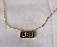 gold color necklace