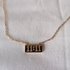 gold color necklace