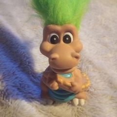 Dino vintage troll