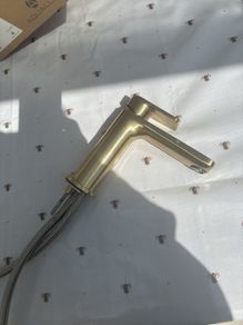 basin tap gold