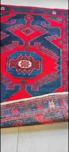Fabulous Persian Wiss Hand knotted Wool Carpet Rug