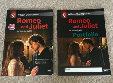 Romeo and Juliet play and portfolio book set