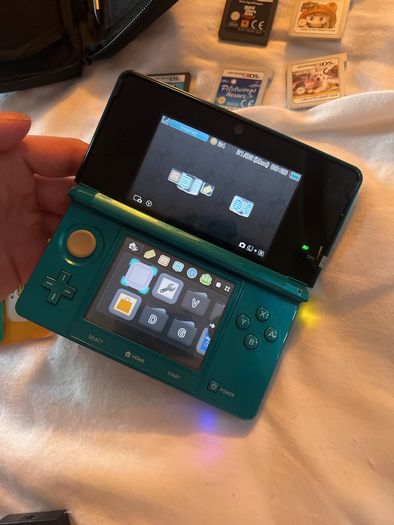 Nintendo 3DS blue