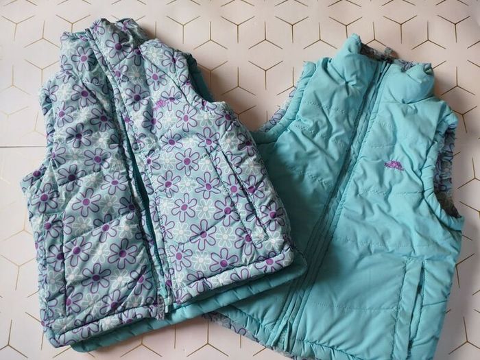 Trespass girls padded bodywarmer gilet reversible design