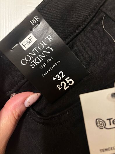 Contour skinny jeans