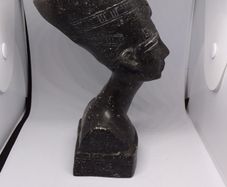 Vintage : Queen Nefertiti Marble Bust