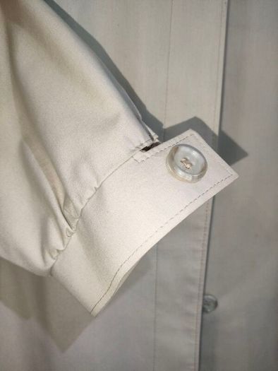 Vintage 80s London Fog Beige Trenchcoat size 10R(fit up to uk 12 or 14 ) postage included