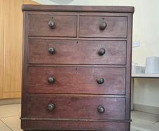 Antique chest of drawers.