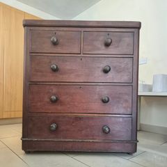 Antique chest of drawers.