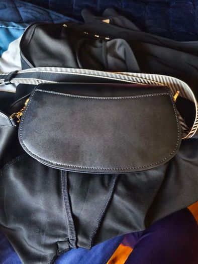 black leather Mila shoulder bag