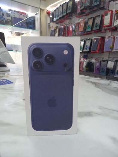 Iphone 17 pro 256gb Brand new sealed pack Unlock sim free 12 months warranty Shop collection and shop receipt