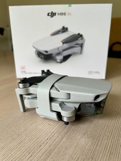 DJI Mini 4k Drone (fly more combo)