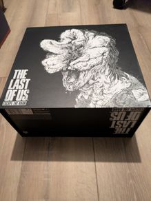 Last Of Us Escape The Dark Collectors Edition Kickstarter Unpunched Playmat