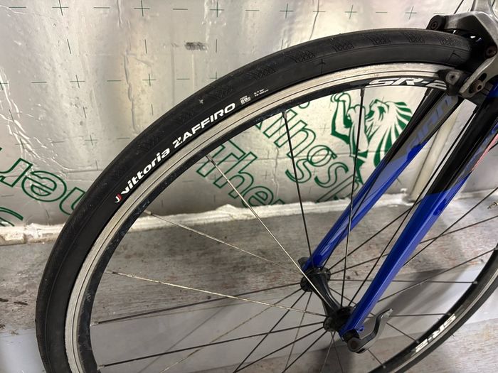 Giant Contend 2 Road bike