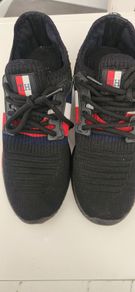 Boys trainers