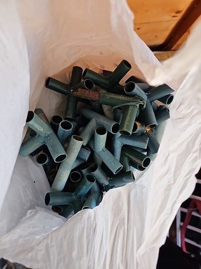 Pipe connectors random