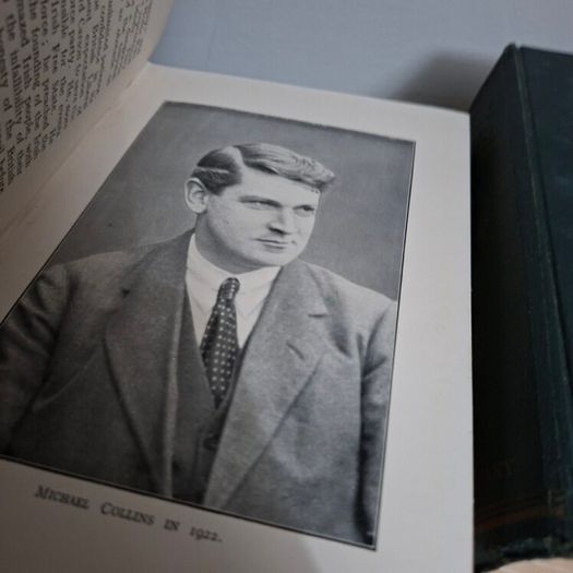 Michael Collins and the Making of a New Ireland by Piaras Beaslai