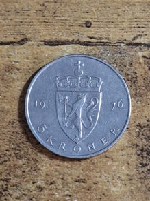 Norway 1976, 5 Kroner, Olaf V Coin - free standard postage