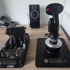 Thrustmaster Warthog HOTAS with upgraded F/A-18 Super Hornet grip