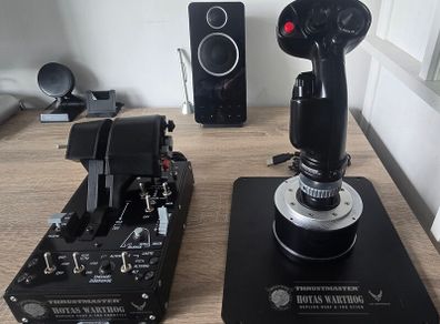 Thrustmaster Warthog HOTAS with upgraded F/A-18 Super Hornet grip
