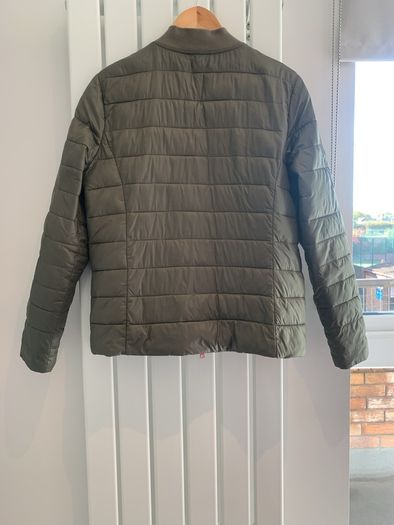 OUI light puffer jacket in dark olive green (10-12)