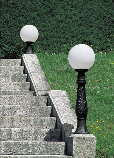 Globe Post Light 1 Meter High IP55