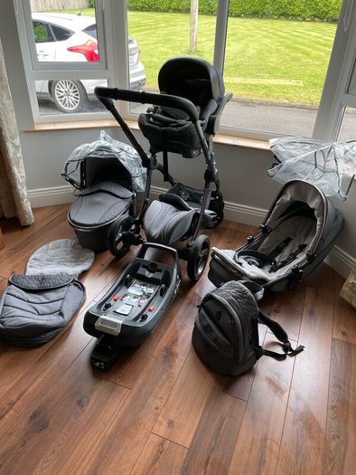 Egg 2 Luxury Travel system