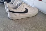 Nike air forces runners