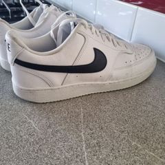 Nike air forces runners