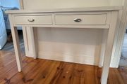 Alaska Dressing Table