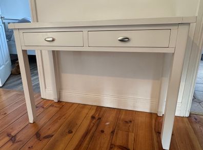 Alaska Dressing Table