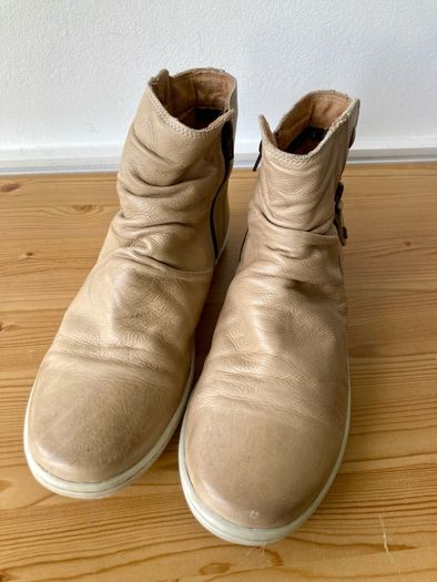 Perlatto flat ankle boots size 7
