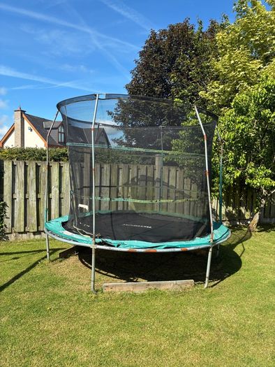 Trampoline free to take