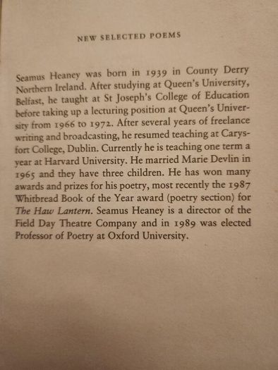 Seamus Heaney.  New Selected Poems 1966-1987. First Edition Paperback In Good Condition.