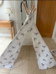Kid tee pee tent