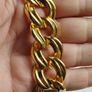 A striking and stylish vintage gold-tone necklace. Image 5